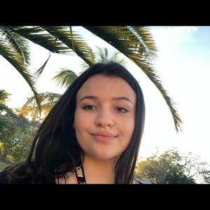 Meet your Posher, Isabella